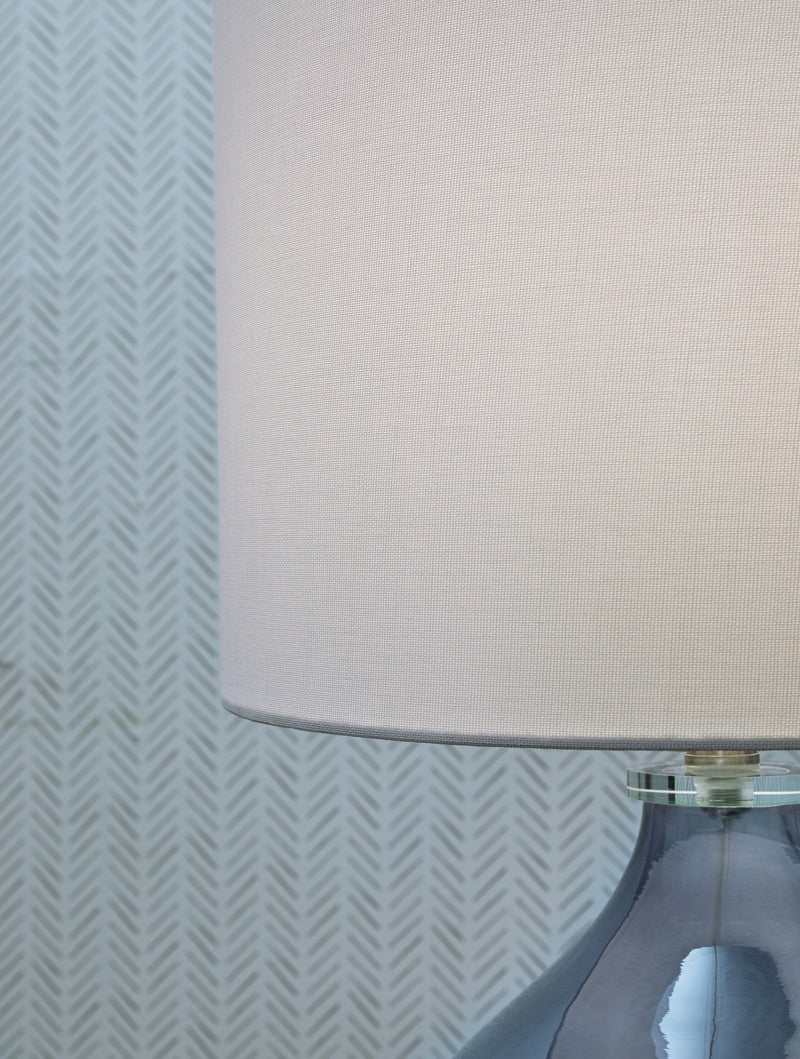 Lemmitt Lightining
